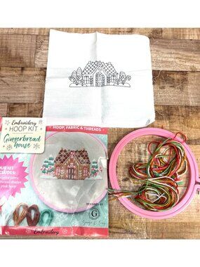 Embroidery Hoop Kit - Gingerbread House Design With Hoop Fabric & Threads